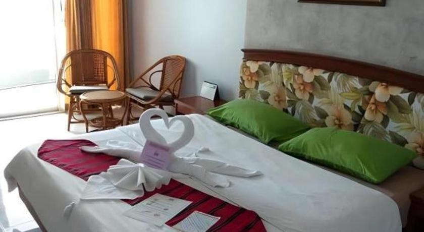 Kiengpiman Hotel Mukdahan Esterno foto