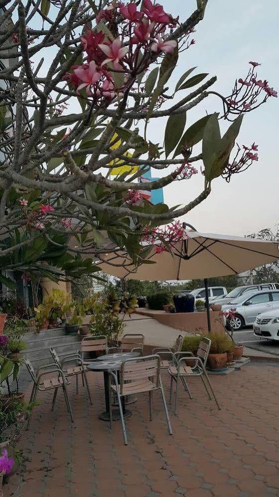 Kiengpiman Hotel Mukdahan Esterno foto